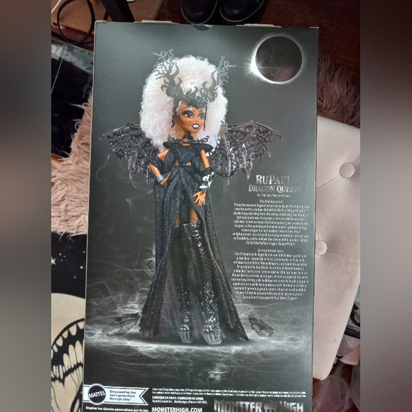 Monster High RuPaul DRAGon queen New in box doll! - Picture 2 of 3